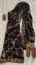 Unstitched saari
